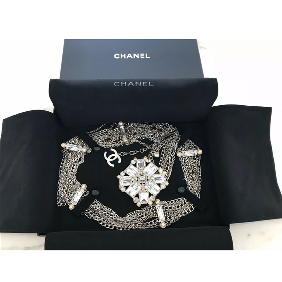 CHANEL SILVER TONE CHAIN CRYSTAL EMBELLISHED BELT NWOTS! - Picture 4 of 17